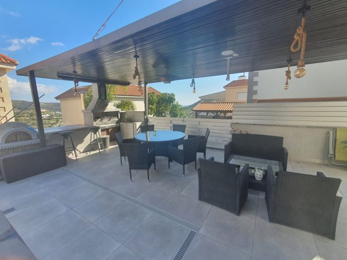 Image No.4-Villa de 4 chambres à vendre à Palodeia