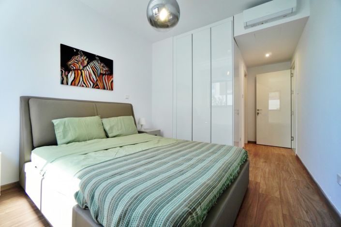 Image No.8-3 Bed Apartment for sale