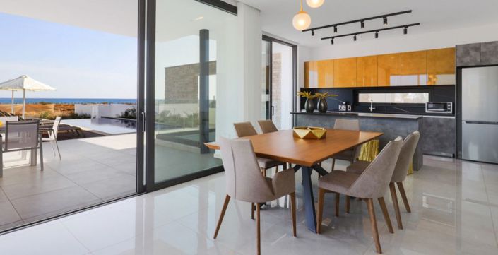 Image No.3-5 Bed Villa for sale