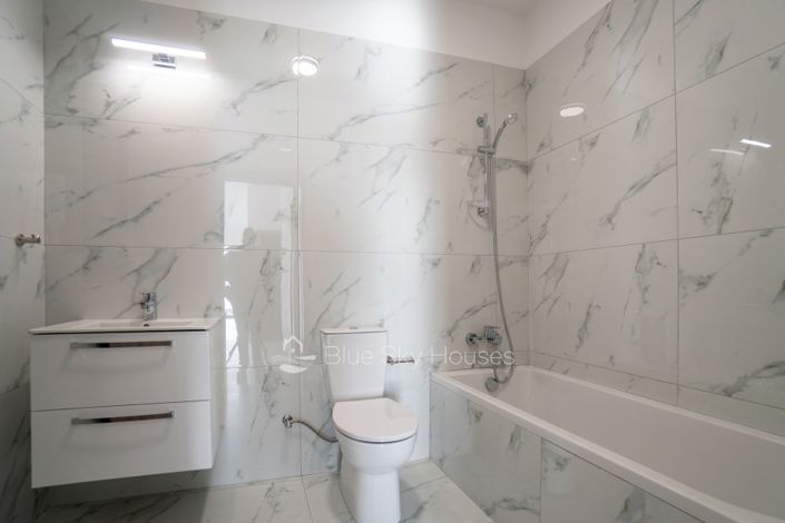 Image No.5-Appartement de 2 chambres à vendre à Agia Fyla