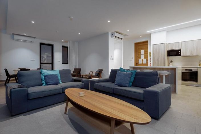 Image No.6-5 Bed Property for sale