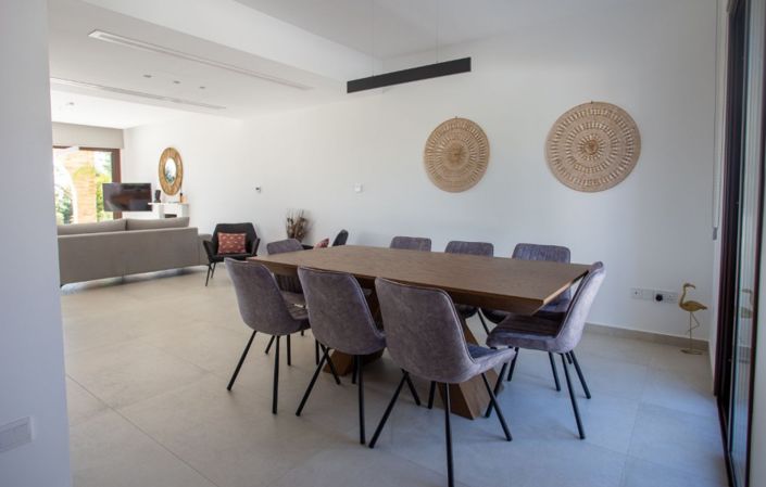 Image No.6-Villa de 5 chambres à vendre à Ayia Thekla