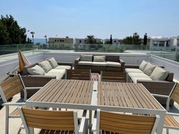 Detached Villa For Sale  in  Agia Varvara