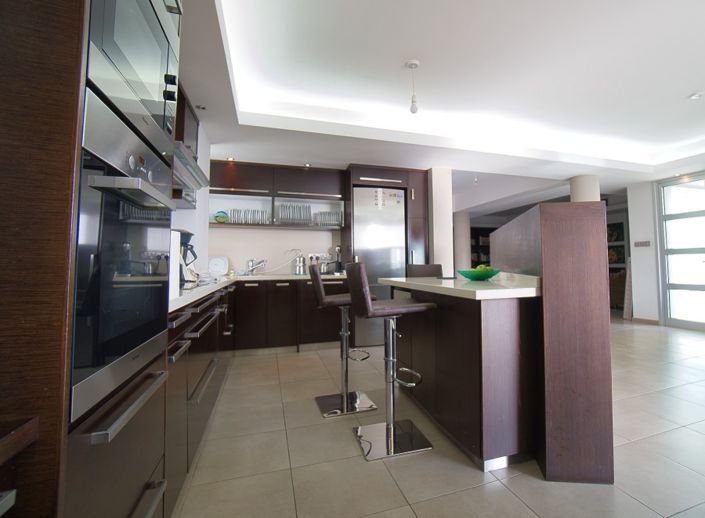 Image No.5-5 Bed Villa for sale