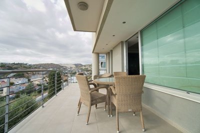 Detached Villa For Sale  in  Panthea