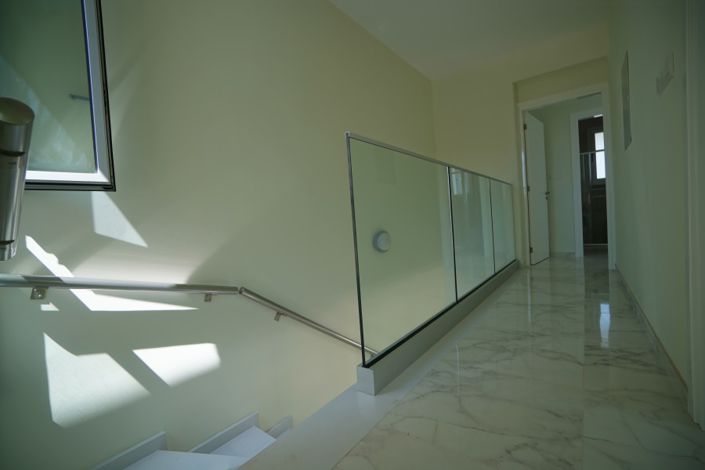 Image No.9-3 Bed Villa for sale