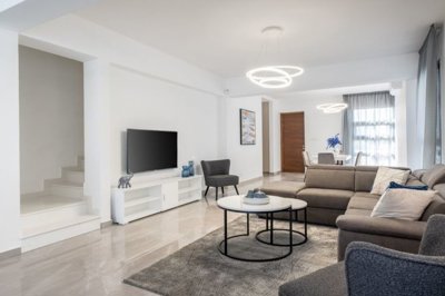 Detached Villa For Sale  in  Livadia