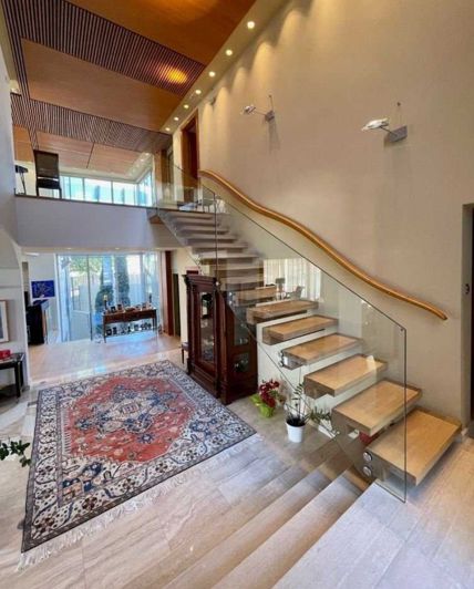 Image No.10-5 Bed Villa for sale