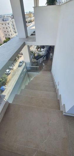 Image No.10-3 Bed Apartment for sale