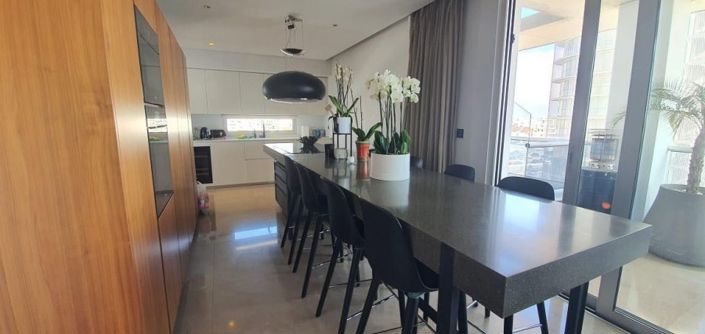 Image No.3-3 Bed Apartment for sale