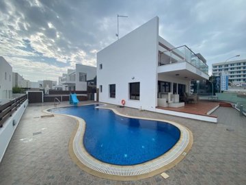 Detached House in Protaras