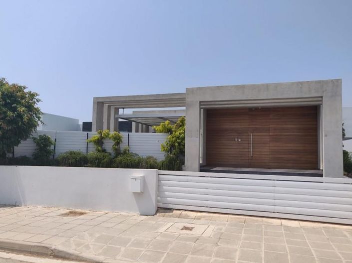 Image No.10-4 Bed Villa for sale