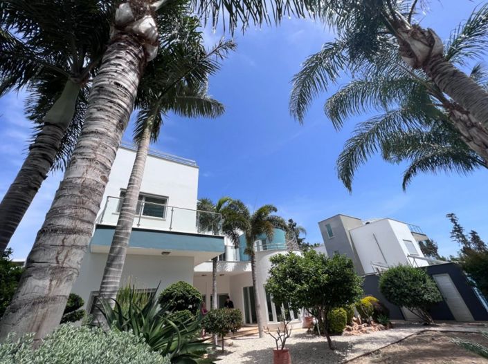 Image No.7-Villa de 4 chambres à vendre à Potamos Germasogeias