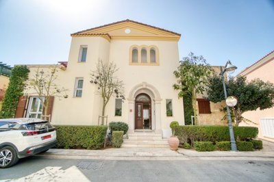 Detached Villa For Sale  in  Select Location