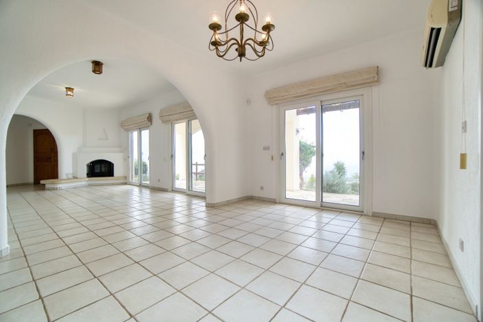 Image No.5-5 Bed Villa for sale