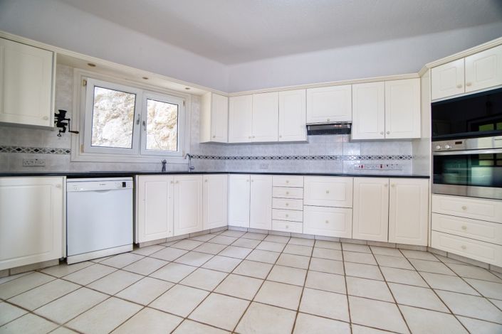 Image No.8-Villa de 5 chambres à vendre à Paphos