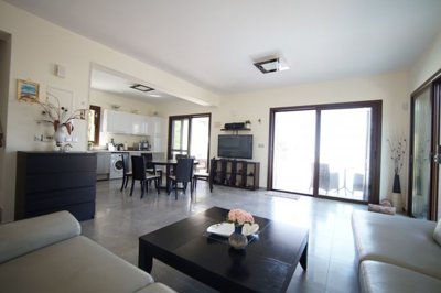 Detached Villa For Sale  in  Tala