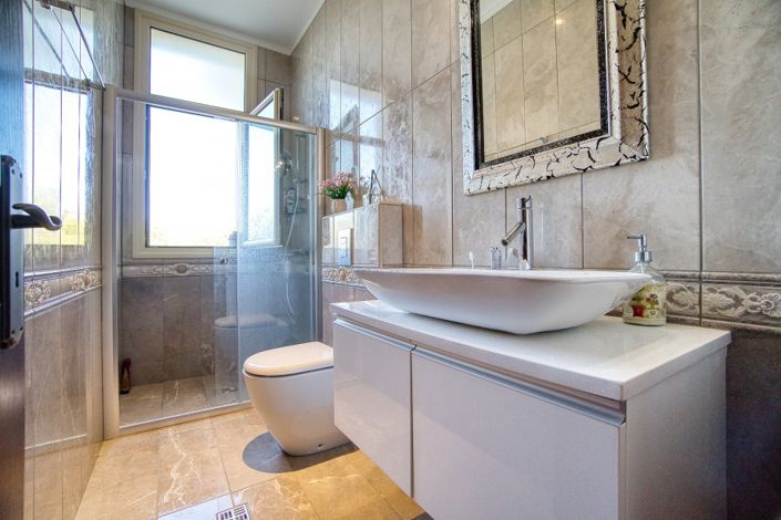 Image No.9-4 Bed Villa for sale