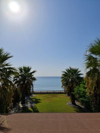 Image No.1-3 Bed Villa for sale