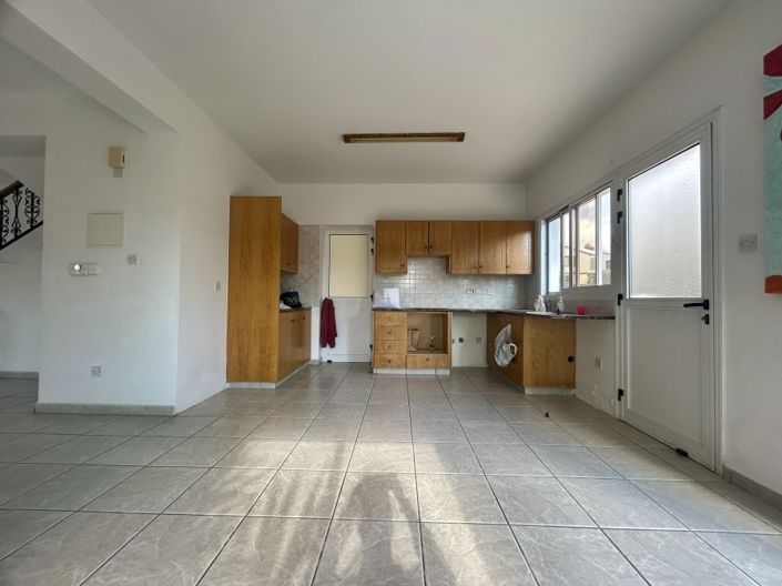 Image No.3-Villa de 4 chambres à vendre à Anavargos