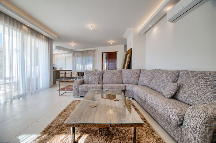 Image No.5-3 Bed Villa for sale