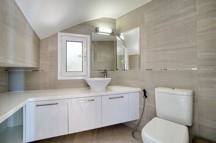 Image No.8-3 Bed Villa for sale