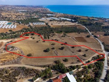 1 - Agios Theodoros, Property