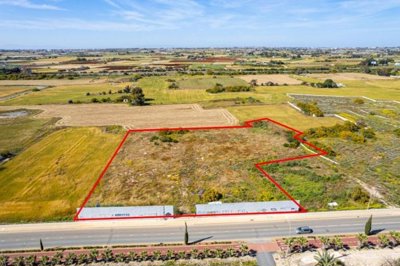 Field in Sotira Municipality, Famagusta