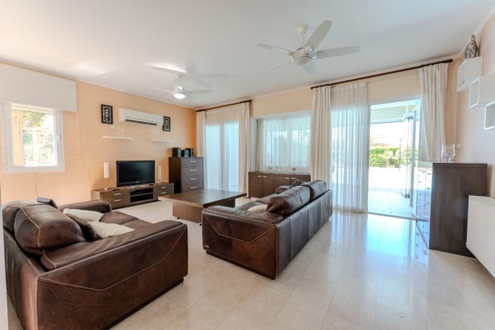 Image No.6-Villa de 3 chambres à vendre à Paphos