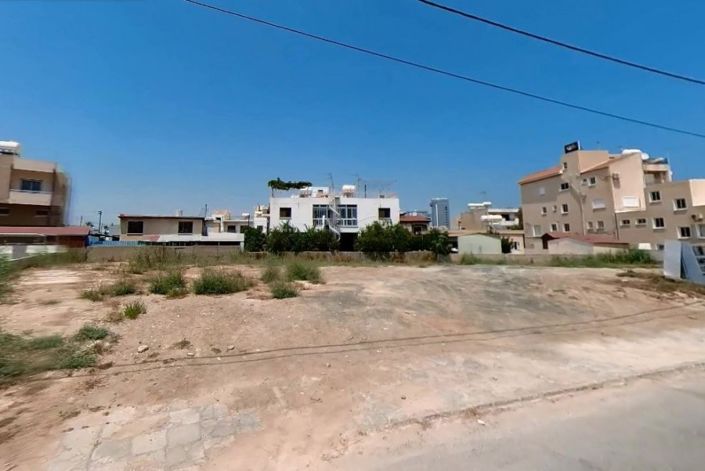 Image No.1-Terre à vendre à Larnaca