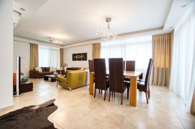 Detached Villa For Sale  in  Ayios Athanasios