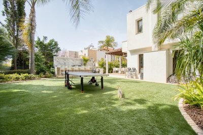 Detached Villa For Sale  in  Ayios Athanasios