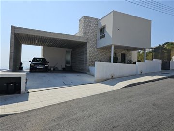 Detached Villa For Sale  in  Armou