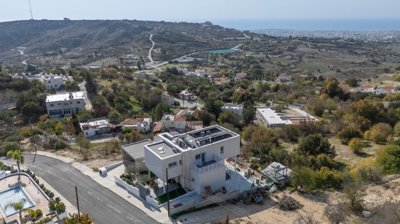 Detached Villa For Sale  in  Armou