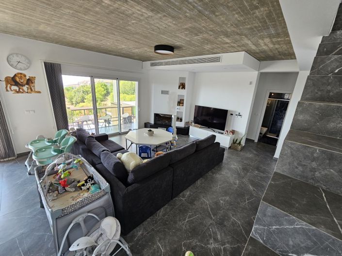 Image No.8-4 Bed Villa for sale