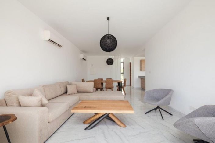 Image No.5-3 Bed Villa for sale