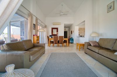 Penthouse For Sale  in  Kato Paphos