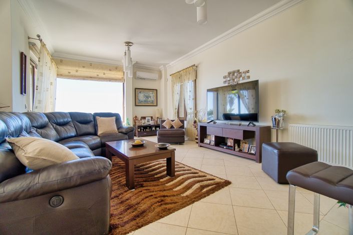 Image No.10-5 Bed Villa for sale