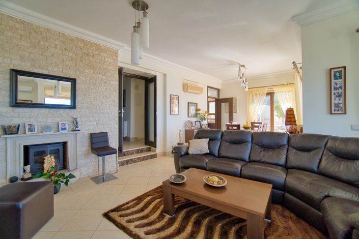 Image No.9-5 Bed Villa for sale