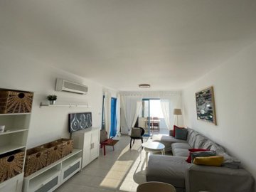 Apartment For Sale  in  Pentakomo