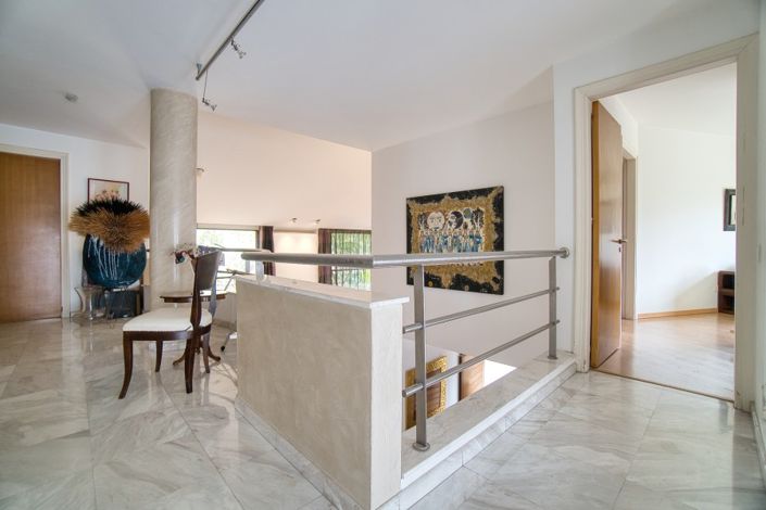 Image No.9-4 Bed Villa for sale