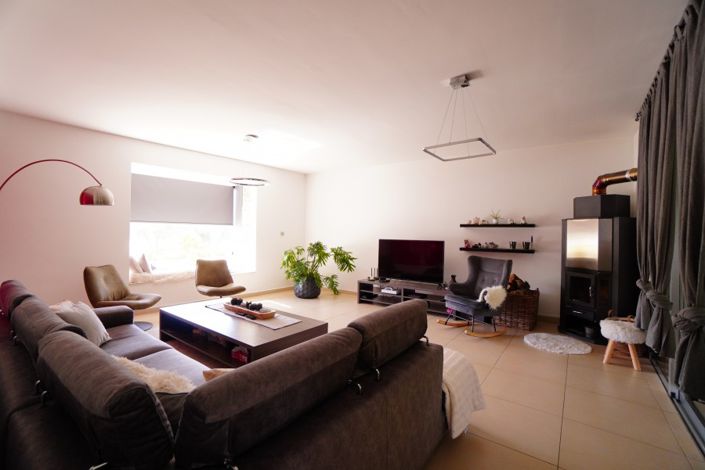 Image No.5-7 Bed Villa for sale