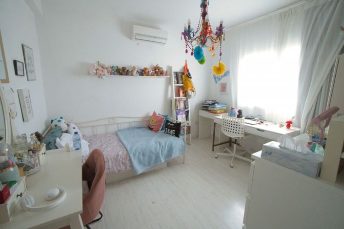 Image No.6-Villa de 4 chambres à vendre à Larnaca