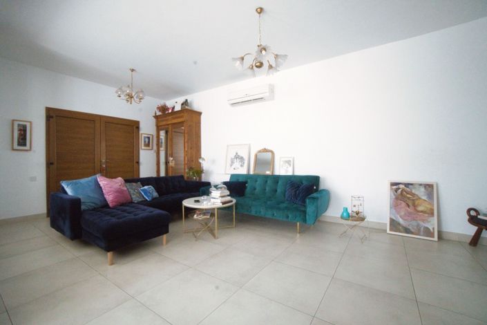 Image No.7-4 Bed Villa for sale