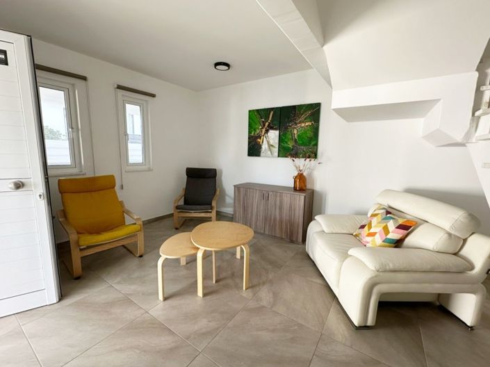 Image No.2-3 Bed Villa for sale