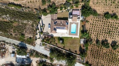 Detached Villa For Sale  in  Laneia