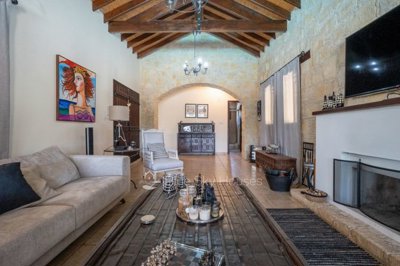 Detached Villa For Sale  in  Laneia