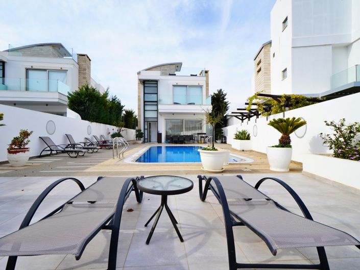 Image No.1-Villa de 5 chambres à vendre à Protaras