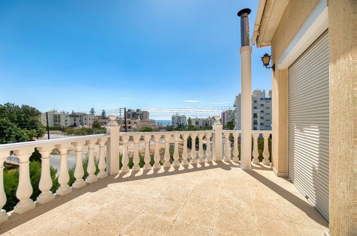 Image No.6-Villa de 4 chambres à vendre à Potamos Germasogeias