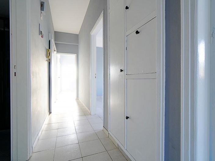 Image No.8-3 Bed Apartment for sale